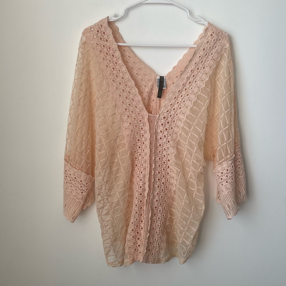 XCVI Blush Lace Open-Front blouse Size Large